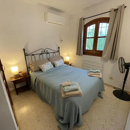 Charming With Amazing Ocean Views *