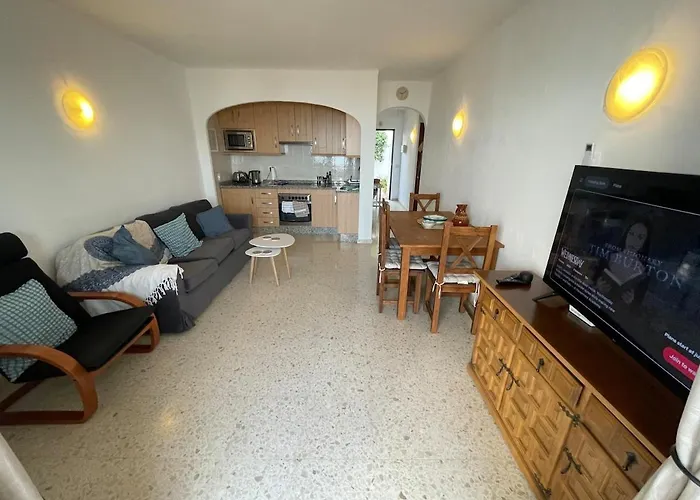 Charming With Amazing Ocean Views *